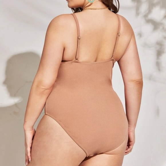 Ribbed One Piece Swimsuit - Picture 3 of 11